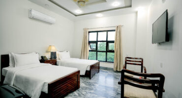 Deluxe Twin Room 1