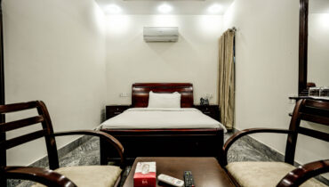 Standard Queen Room